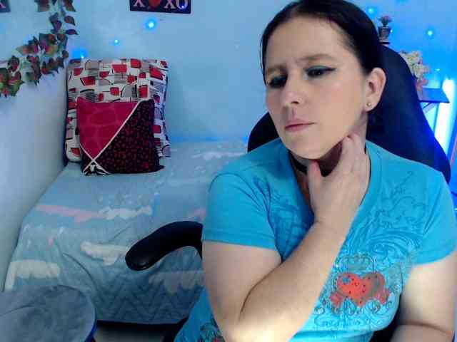 victoria-jones webcam