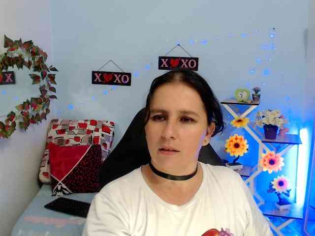 victoria-jones webcam