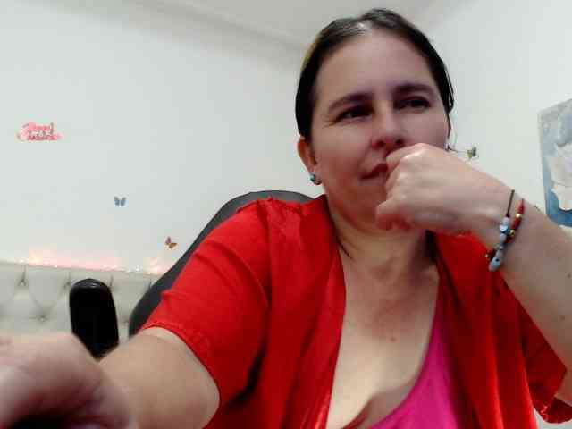 victoria-jones webcam