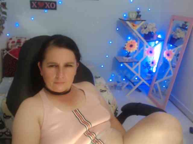 victoria-jones webcam