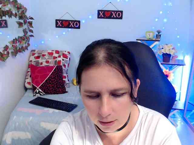 victoria-jones webcam