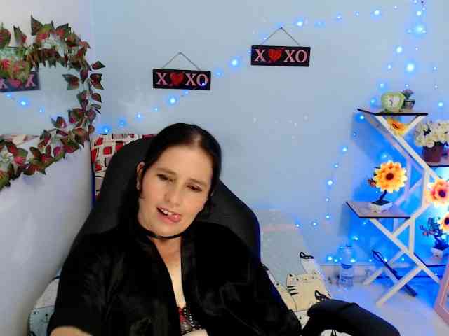 victoria-jones webcam