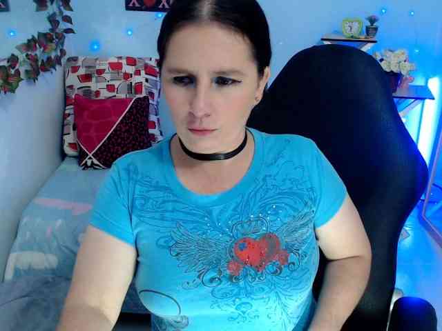 victoria-jones webcam