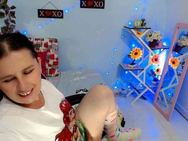 victoria-jones webcam