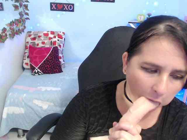 victoria-jones webcam