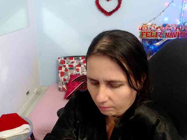 victoria-jones victoria-jones