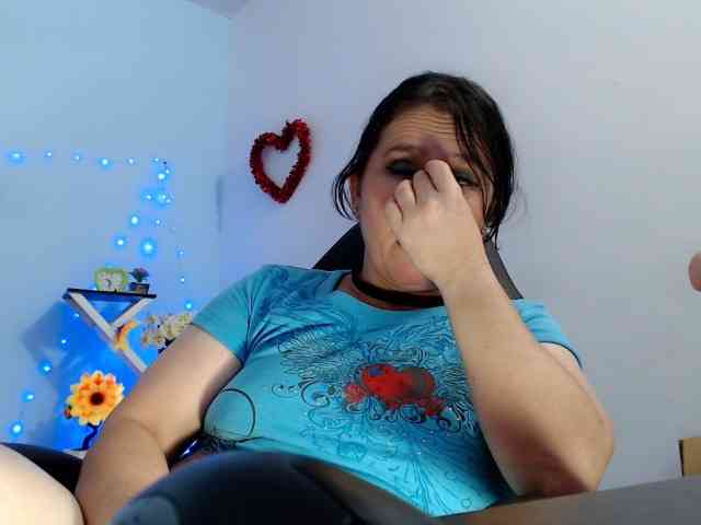 victoria-jones webcam