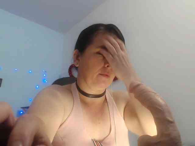 victoria-jones webcam
