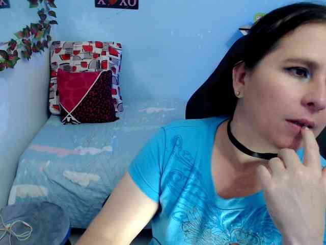 victoria-jones webcam
