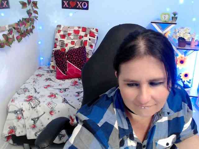victoria-jones webcam