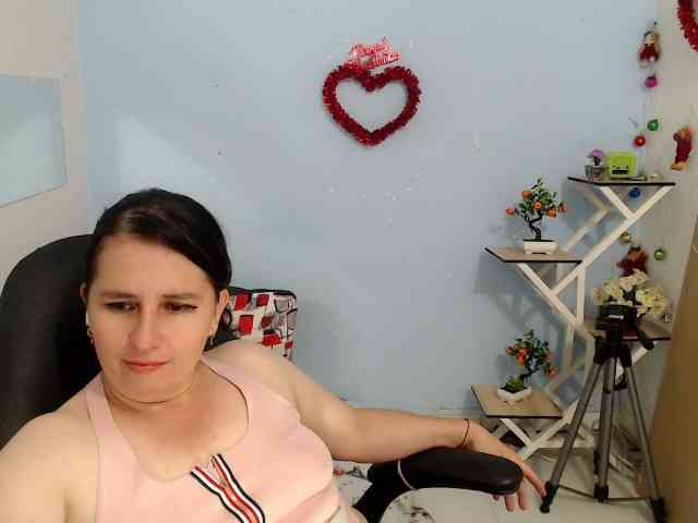 victoria-jones webcam