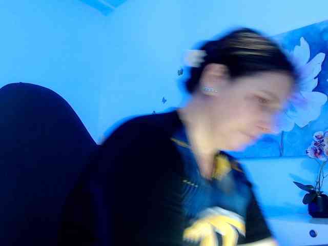 victoria-jones victoria-jones