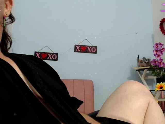 victoria-jones webcam