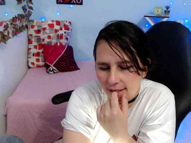 victoria-jones webcam