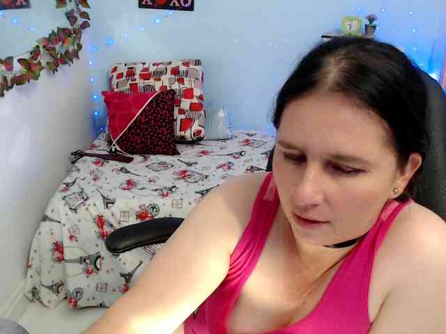 victoria-jones webcam