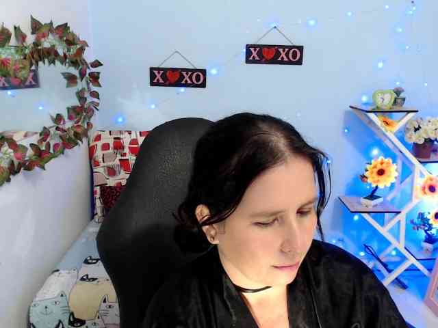 victoria-jones webcam