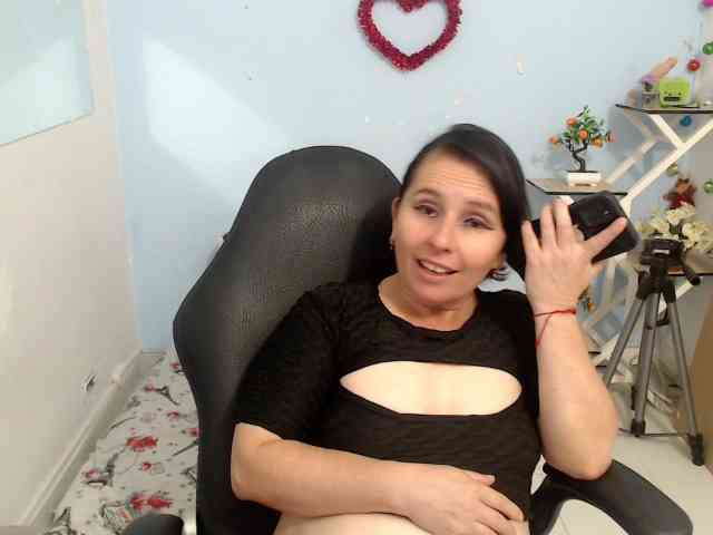 victoria-jones webcam