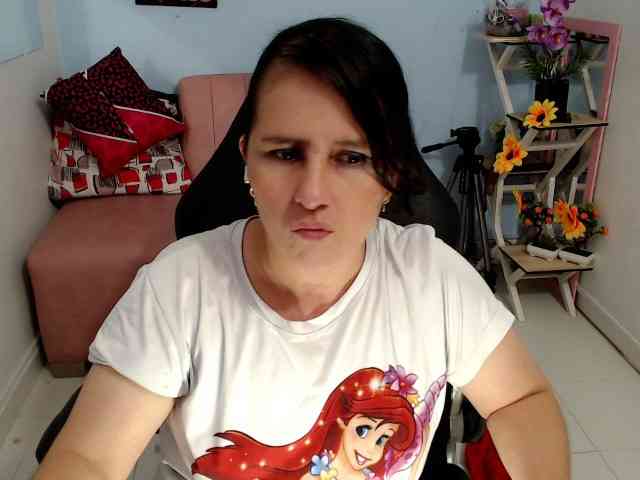 victoria-jones webcam