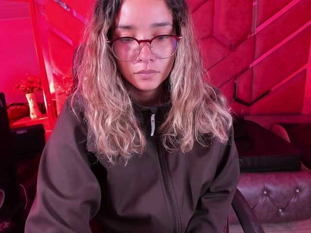 OliviaFox from BongaCams