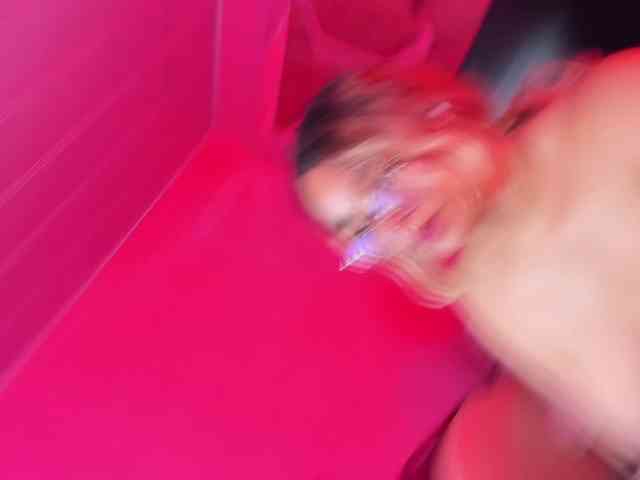 OliviaFox webcam
