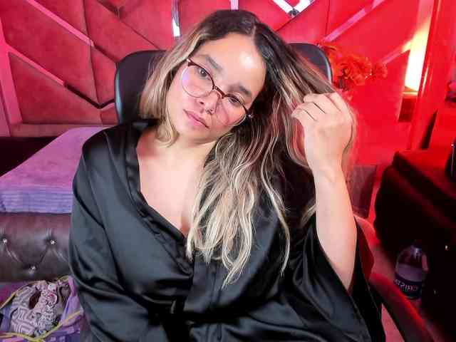 OliviaFox webcam