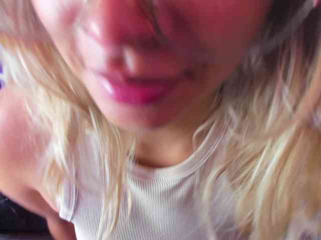 OliviaFox webcam