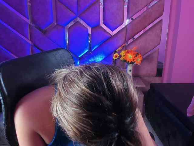 OliviaFox webcam