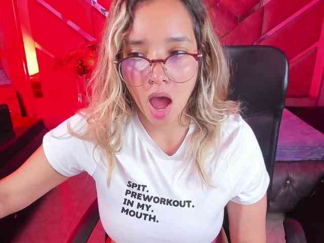 OliviaFox webcam