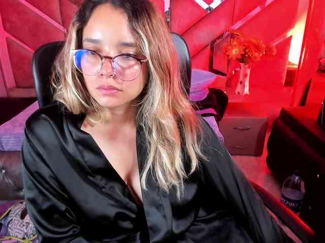 OliviaFox webcam