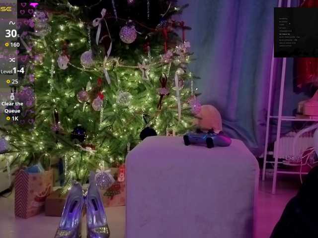 видео CassieSaunders