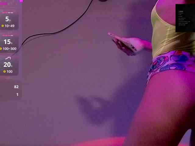 CassieSaunders webcam