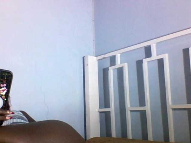 Lanesra's BongaCams show and profile