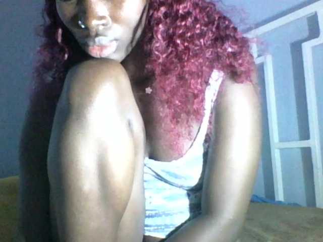 Lanesra's BongaCams show and profile