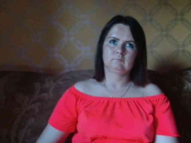 DoreenAlone webcam