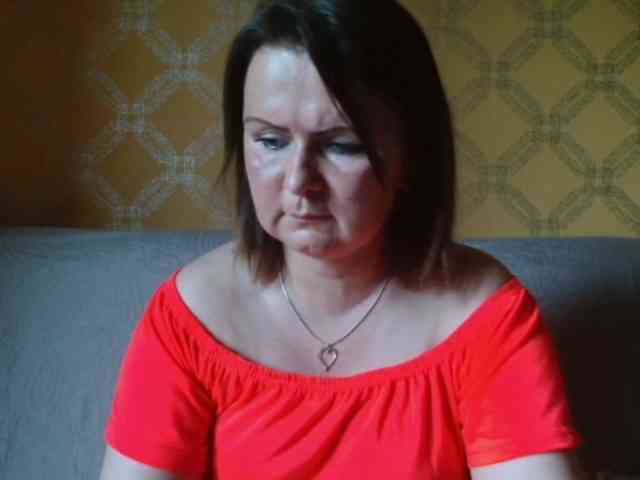 DoreenAlone webcam