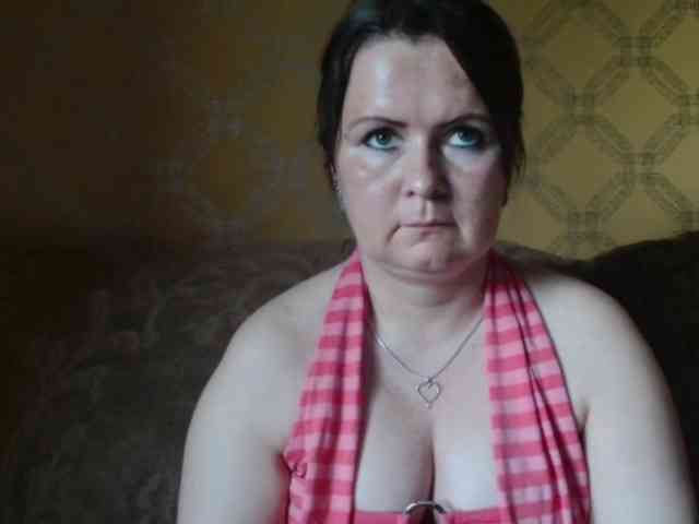 DoreenAlone webcam