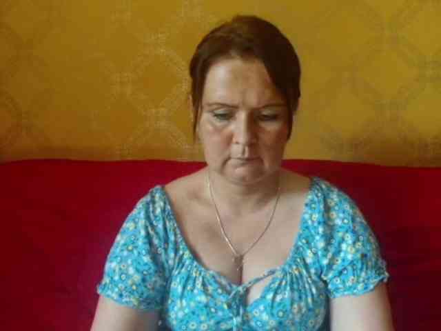 DoreenAlone webcam