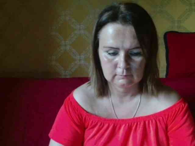 DoreenAlone webcam
