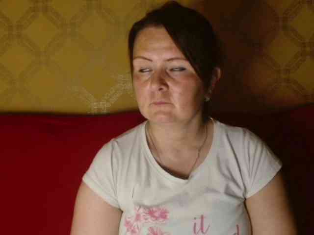 DoreenAlone webcam
