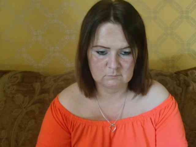 DoreenAlone webcam