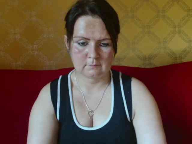 DoreenAlone webcam