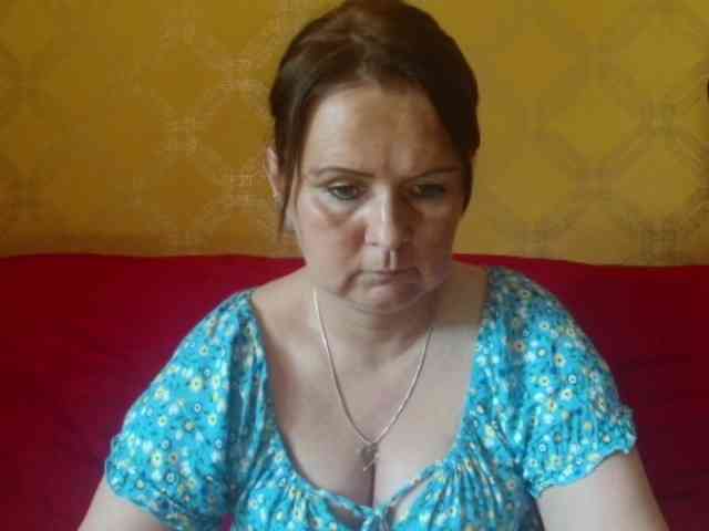 DoreenAlone webcam