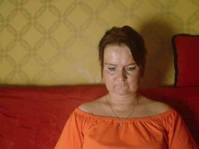 DoreenAlone webcam