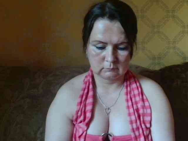 DoreenAlone webcam