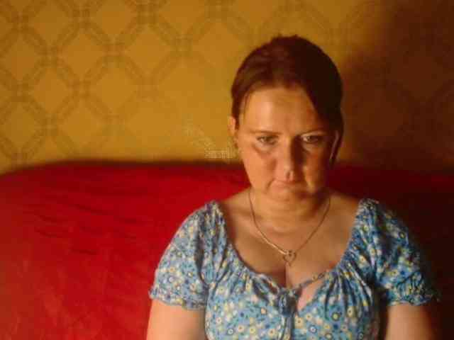 DoreenAlone webcam