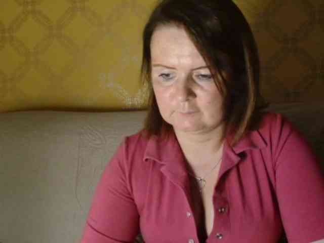 DoreenAlone webcam