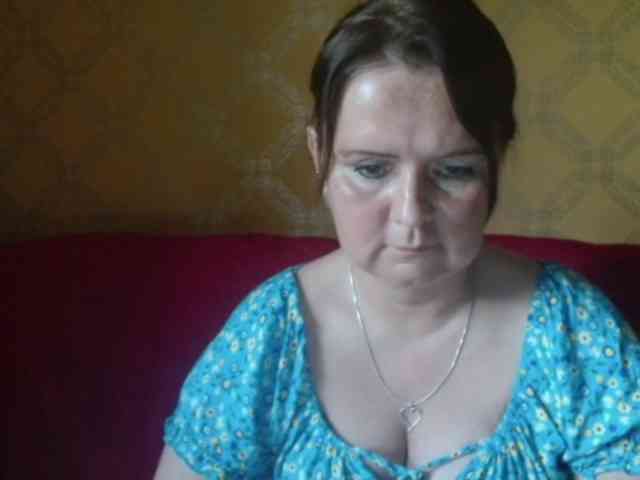 DoreenAlone webcam
