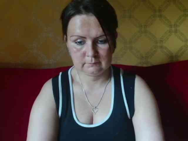 DoreenAlone webcam