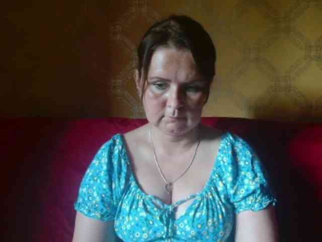 DoreenAlone webcam