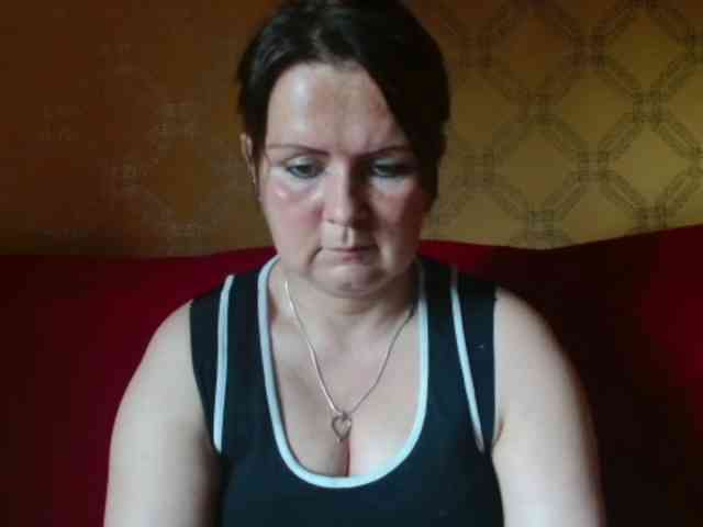 DoreenAlone webcam